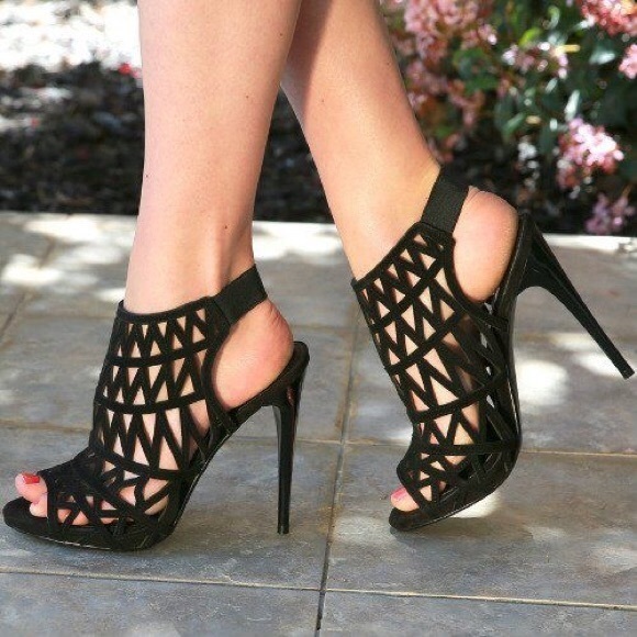 steve madden caged booties